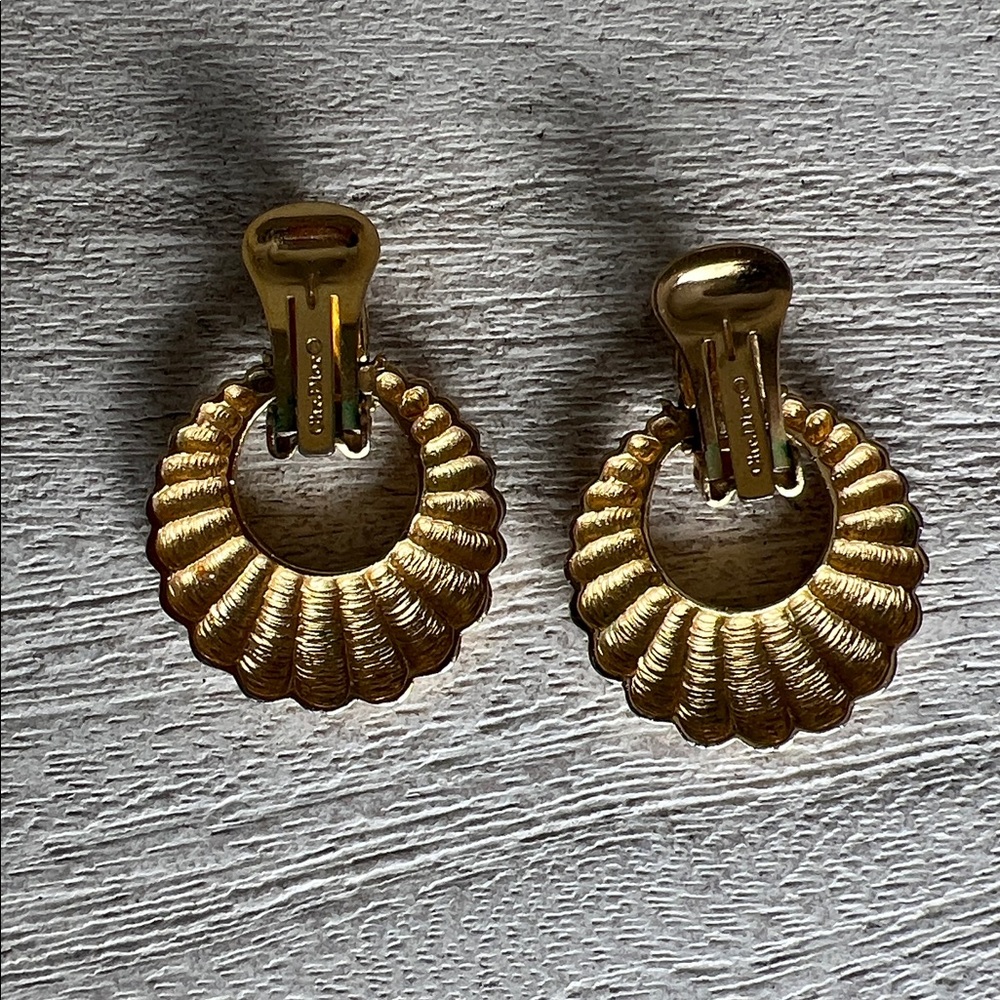 Christian Dior Vintage Gold Plater Door Knocker Clip on Earrings - Picture 5 of 7